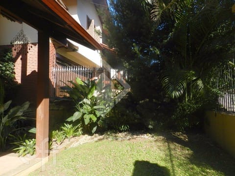 Image 34 - 251382